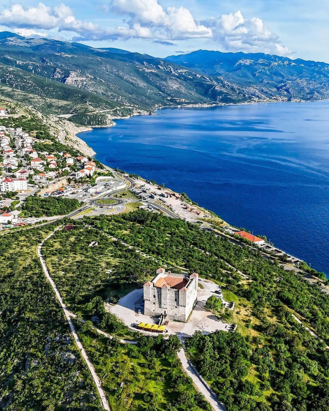 Apartman Elena Senj  Exteriér fotografie